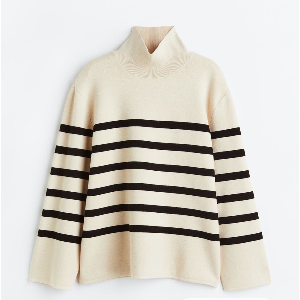 H&M mock neck sweater, EUC